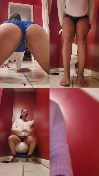 DaddyUni21 – Uni Ella Farting and Pooping